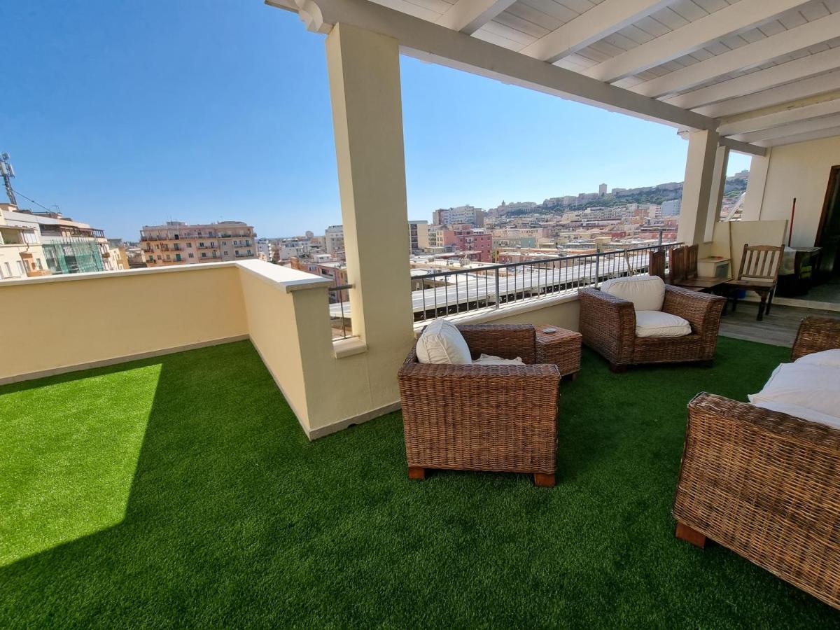 Attico Panoramico Cagliari Appartement Buitenkant foto